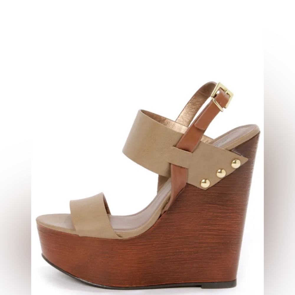 Charlotte Russe Stone Taupe Wooden Platform Wedge Sandals Size 8